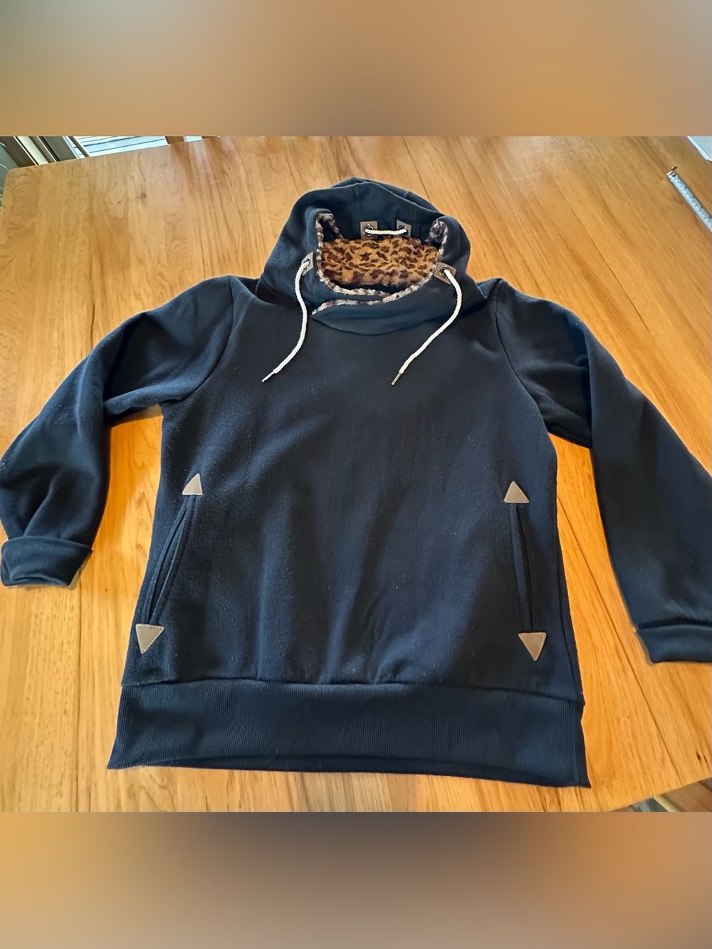 Women’s Black Hooded Pullover Sweatshirt with Leopard Hood Lining